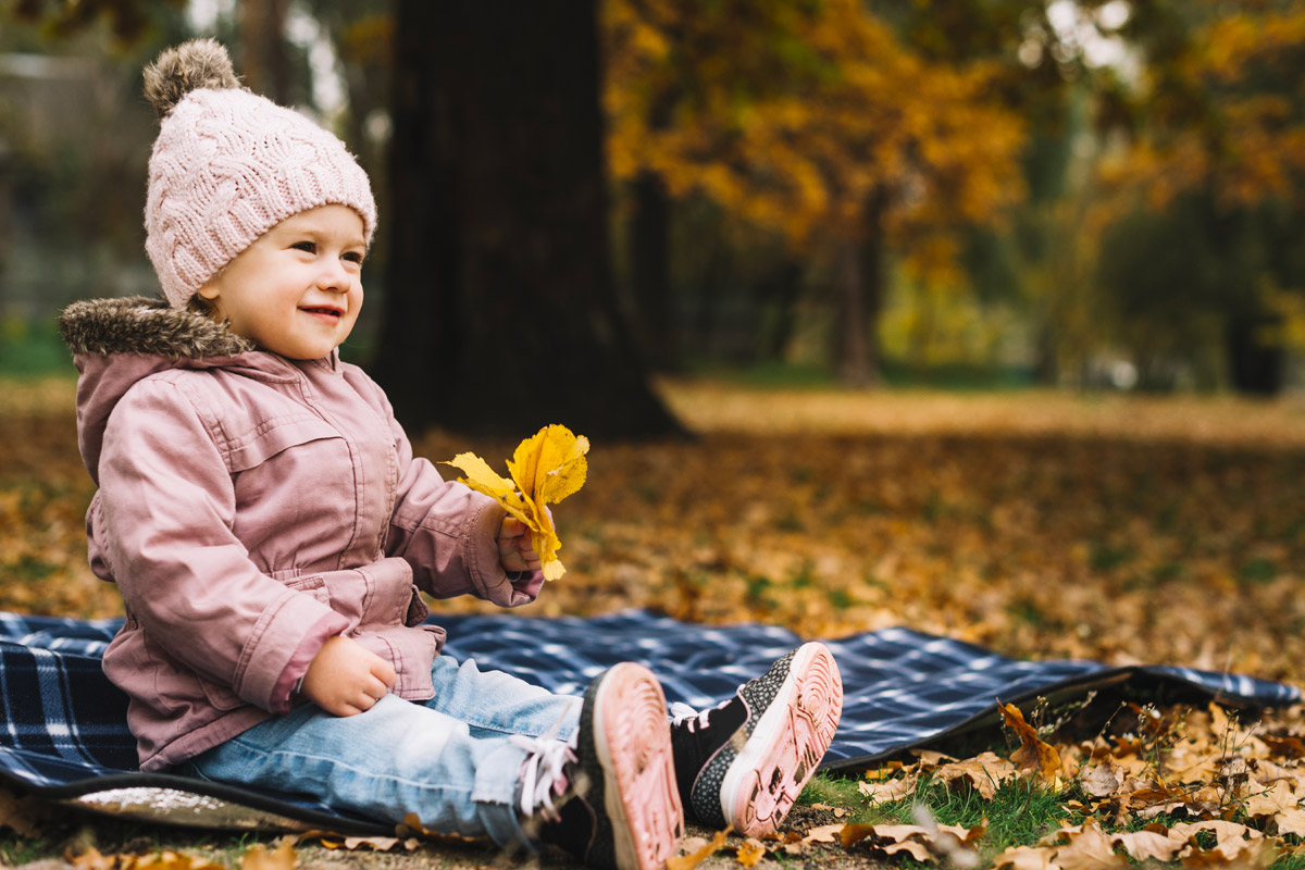 Come vestire i bambini in autunno - importanza dei materiali dei vestiti