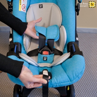 Simple Parenting Doona Infant Car Seat - Come stringere le cinture di sicurezza
